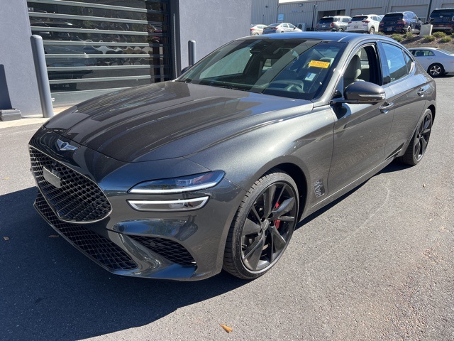 2023 GENESIS G70 Standard's photo