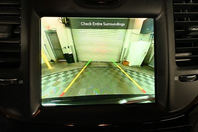2022 Chrysler 300 S photo 6