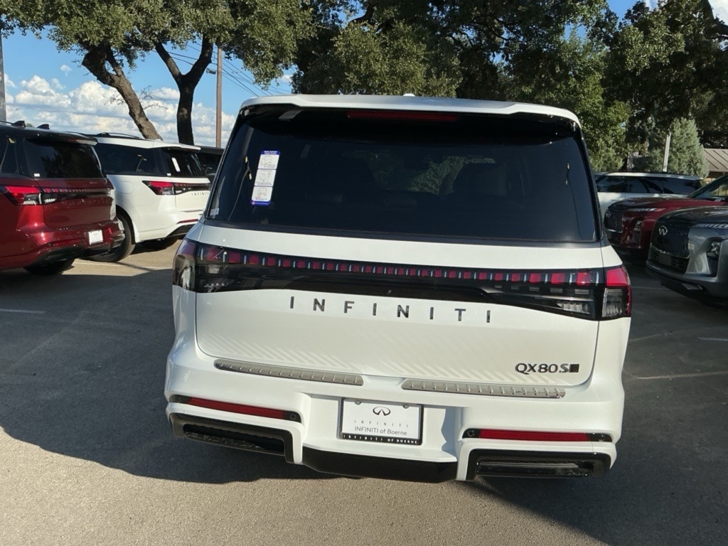 2026 Infiniti QX80 Sensory photo 5