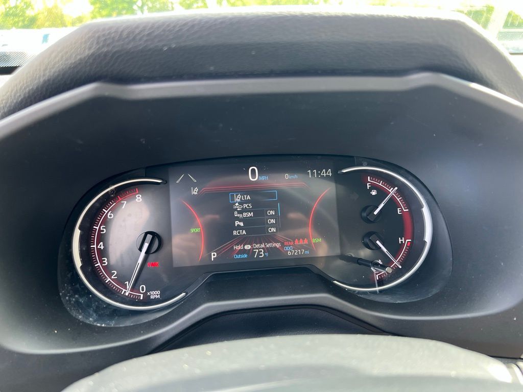 2023 Toyota RAV4 XLE Premium photo 29