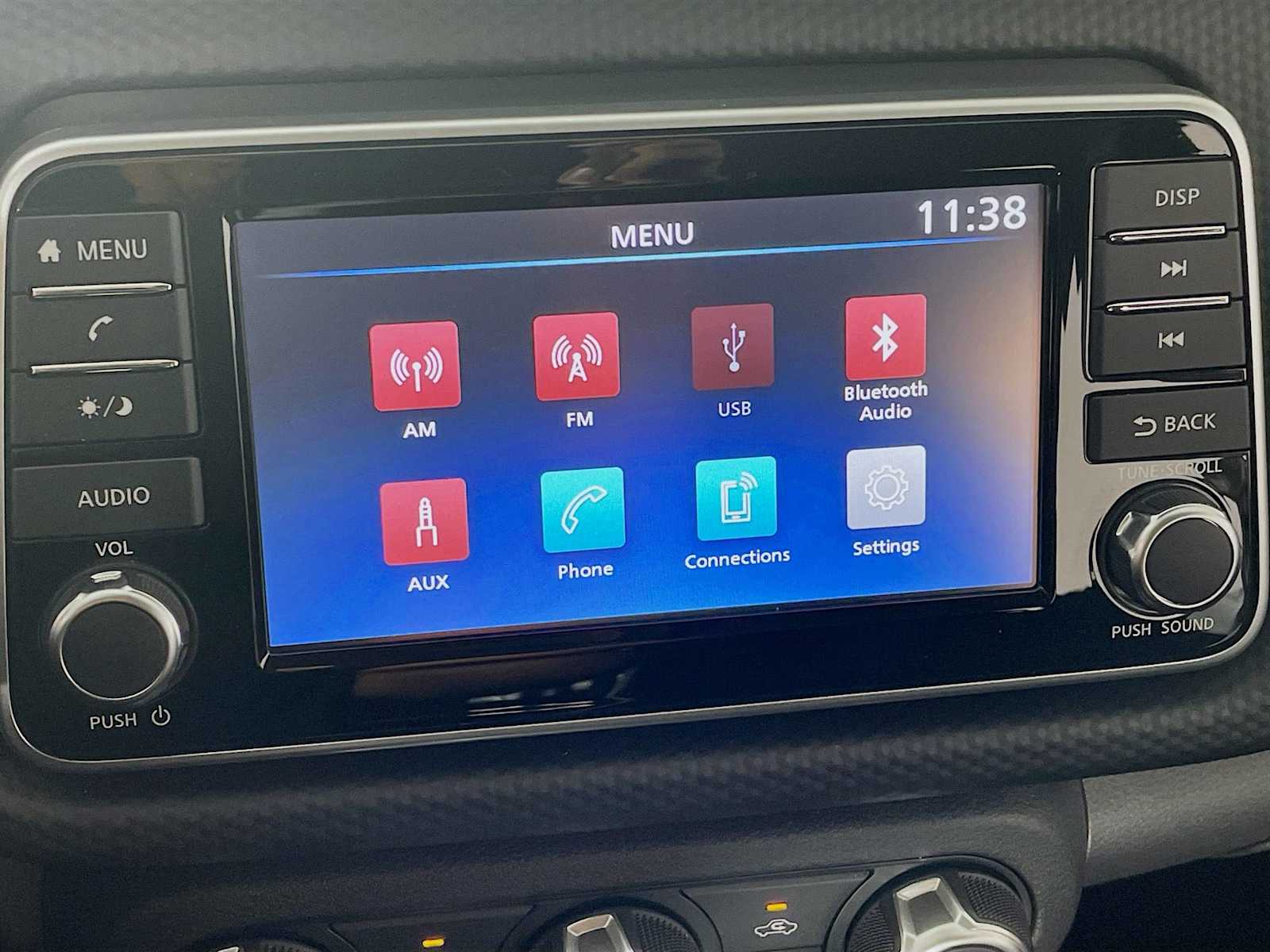 2024 Nissan Kicks S photo 10