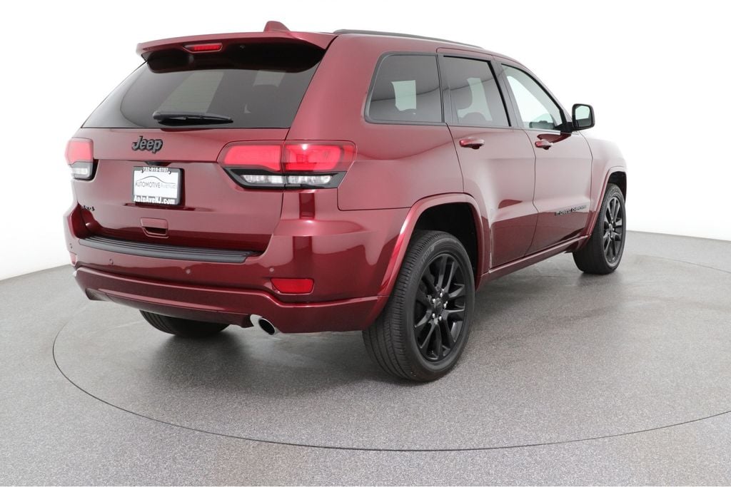 Used 2022 Jeep Grand Cherokee WK Laredo X 4×4 with Altitude Appearance