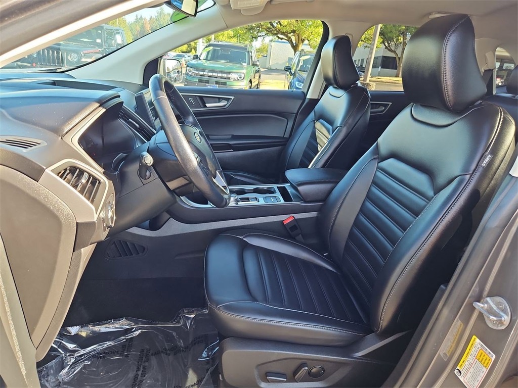 2023 Ford Edge SEL photo 13