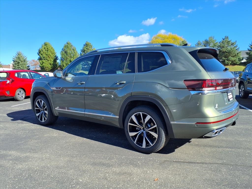 2026 Volkswagen Atlas SEL Premium R-Line photo 3