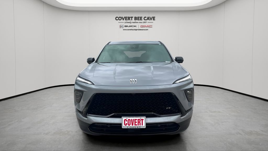 2025 Buick Enclave Sport Touring photo 2