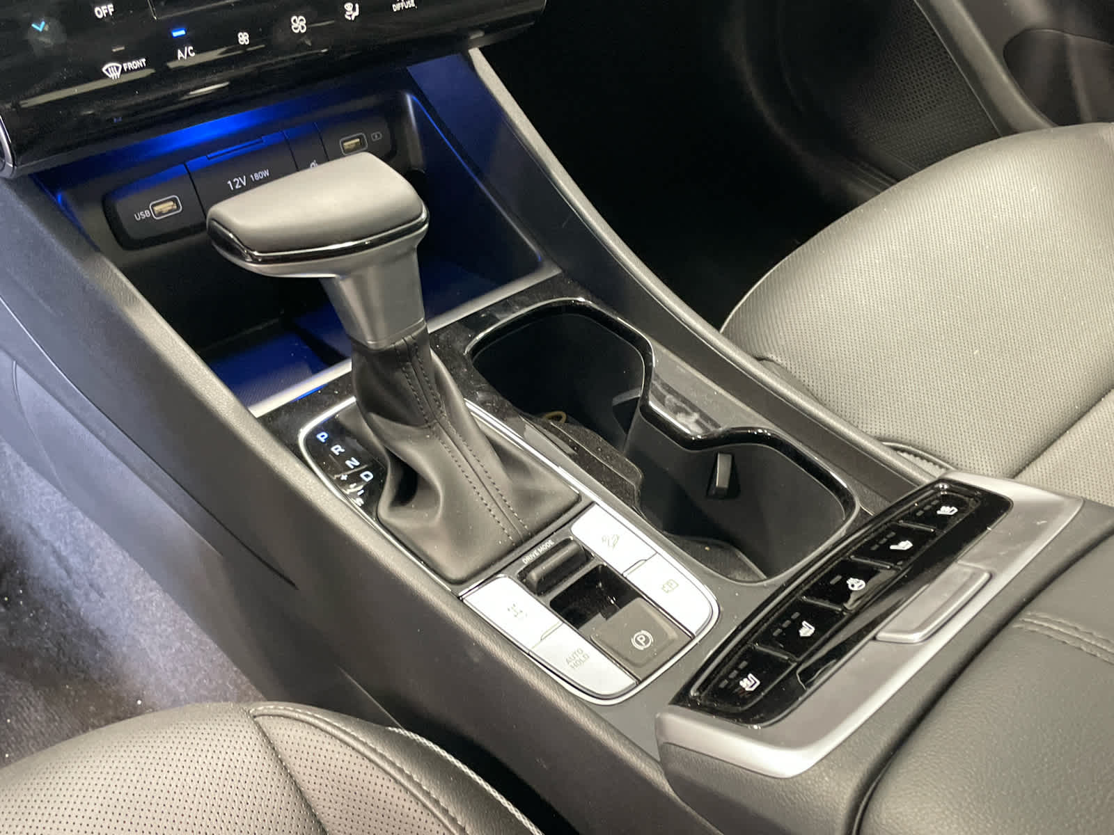 2024 Hyundai Santa Cruz Limited photo 33