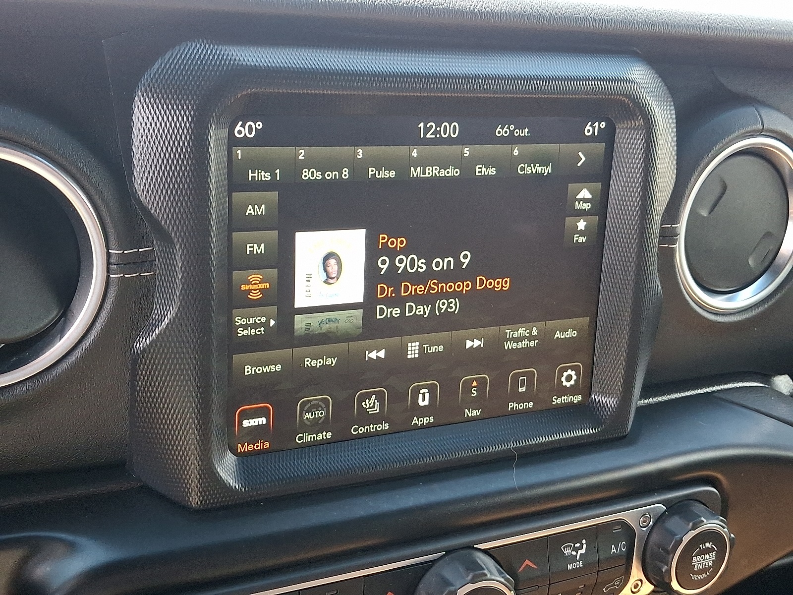 2021 Jeep Wrangler 4xe Unlimited Sahara photo 17