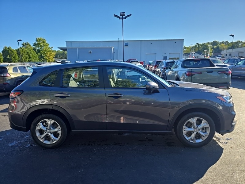 2023 Honda HR-V LX photo 8