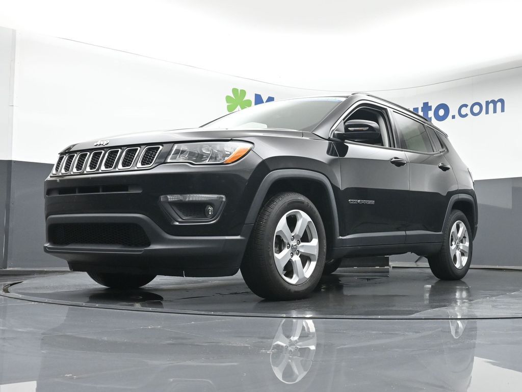 2019 Jeep Compass Latitude photo 4