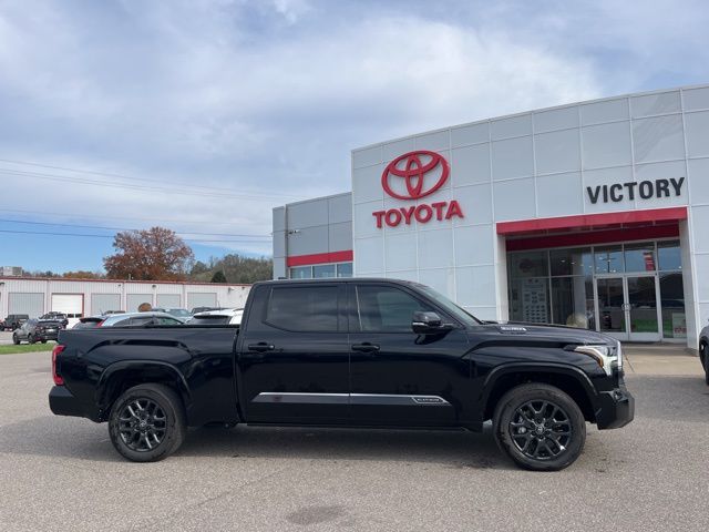 2025 Toyota Tundra Platinum's photo