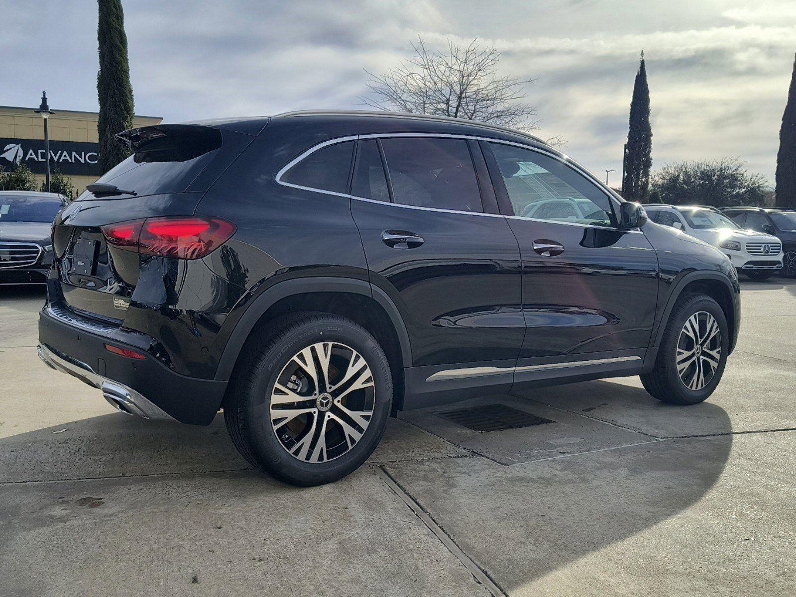 2025 Mercedes Benz GLA 250 photo 4