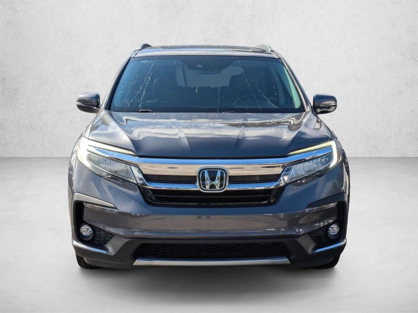 2020 Honda Pilot Touring photo 2