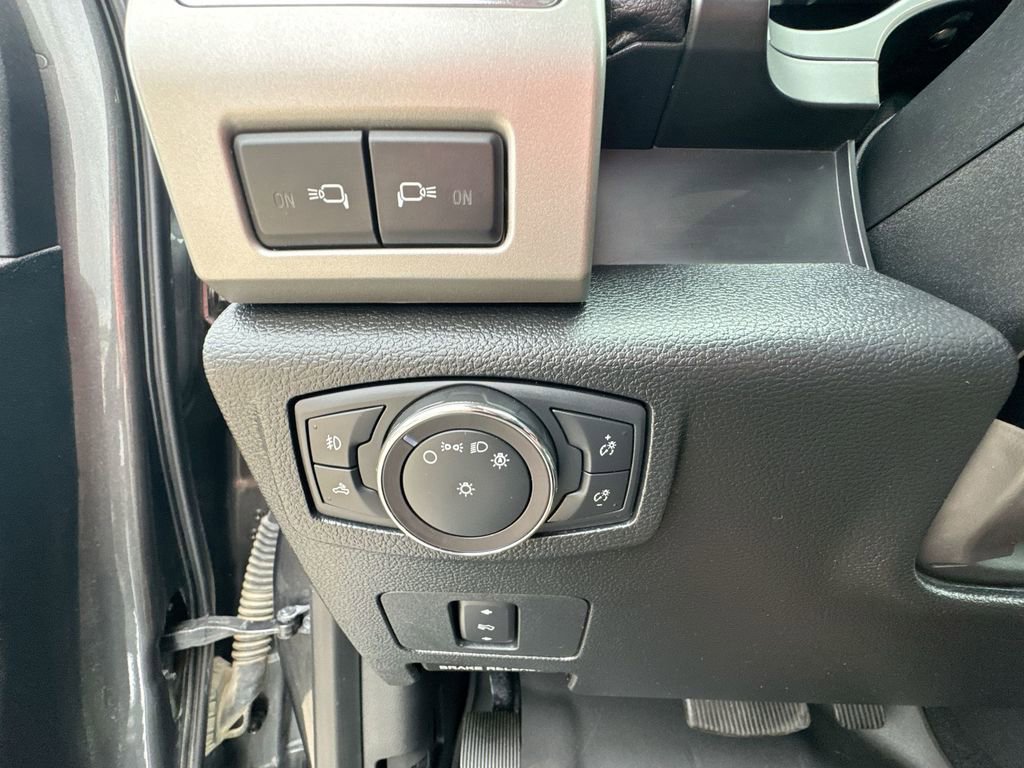 2019 Ford F-250 Lariat photo 16