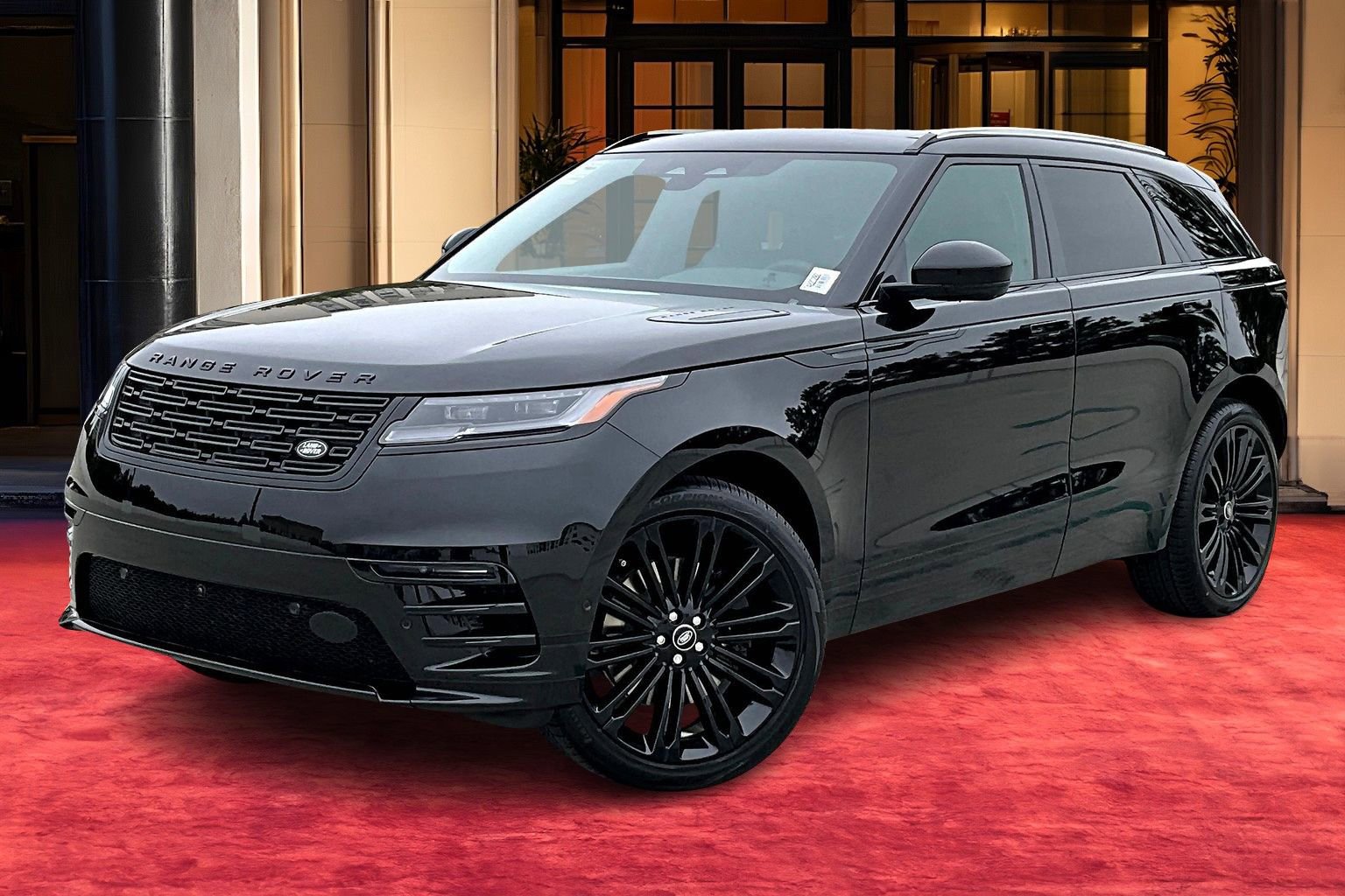 2026 Land Rover Range Rover Velar Dynamic SE's photo