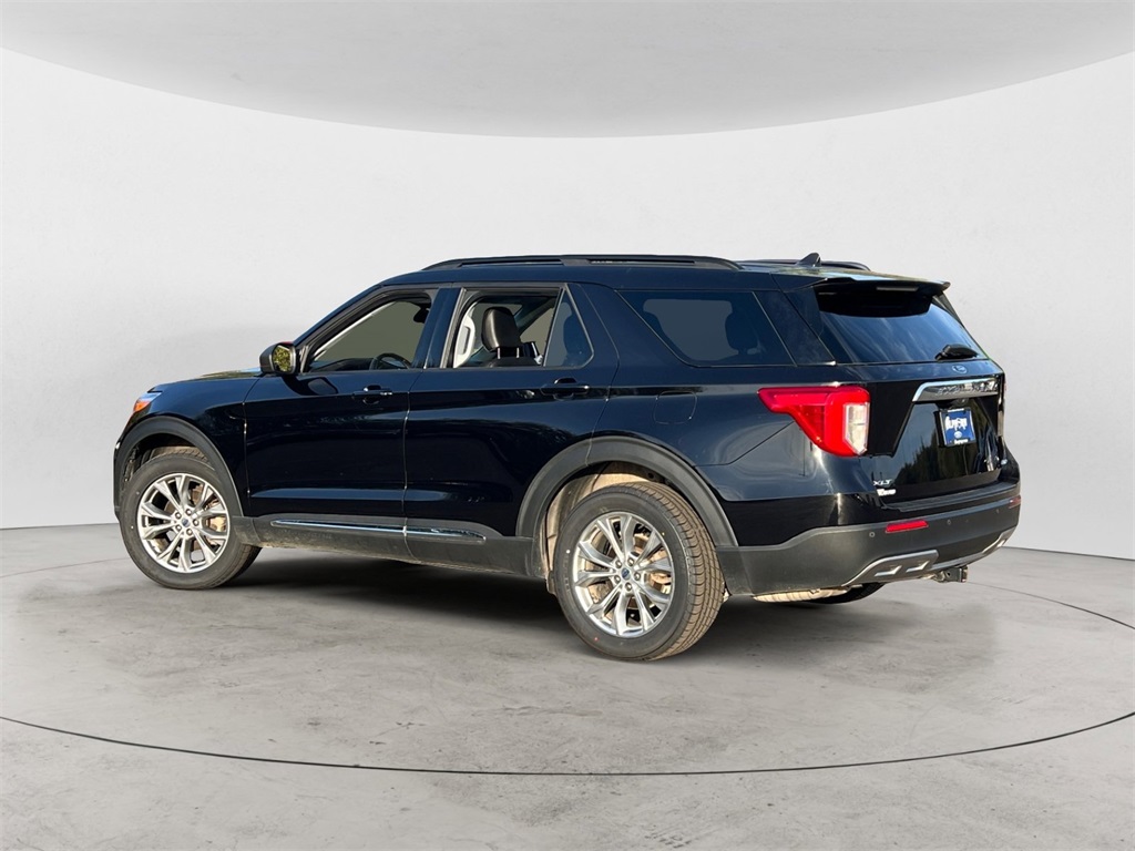 2022 Ford Explorer XLT photo 3
