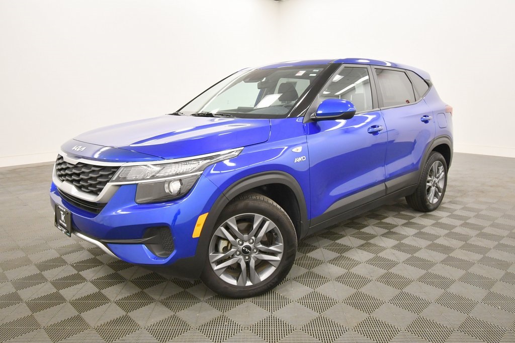 Certified 2023 Kia Seltos LX with VIN KNDEPCAAXP7451612 for sale in Rochester, Minnesota