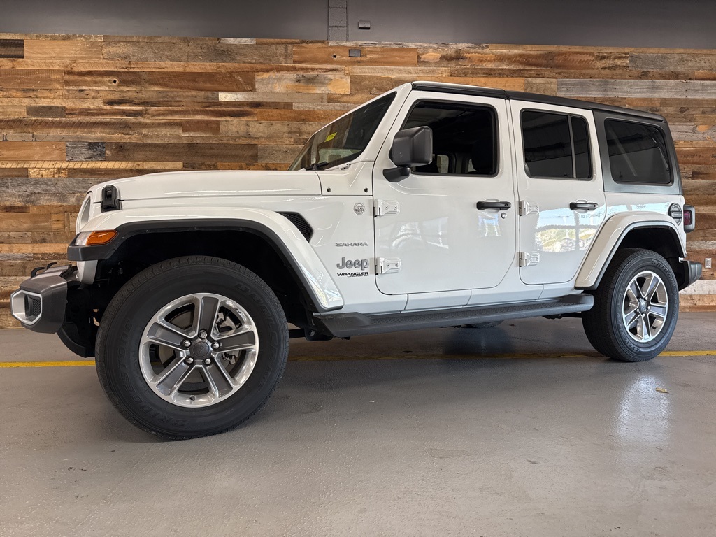 2022 Jeep Wrangler Unlimited Sahara photo 6