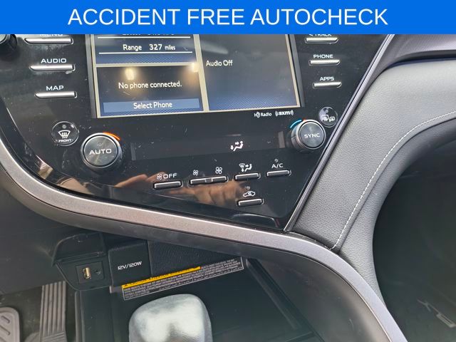 2019 Toyota Camry XSE photo 3