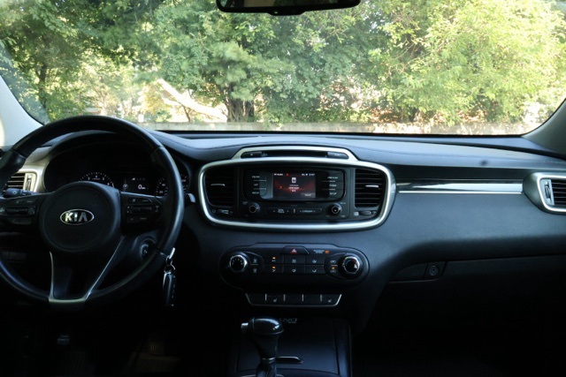 2016 Kia Sorento LX photo 3
