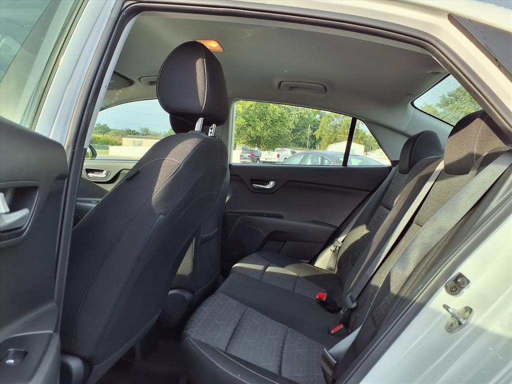 2020 Kia Rio LX photo 17