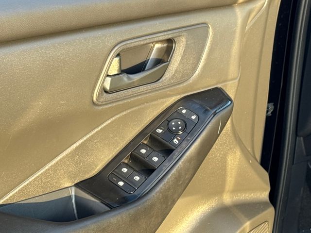 2024 Nissan Rogue S photo 5