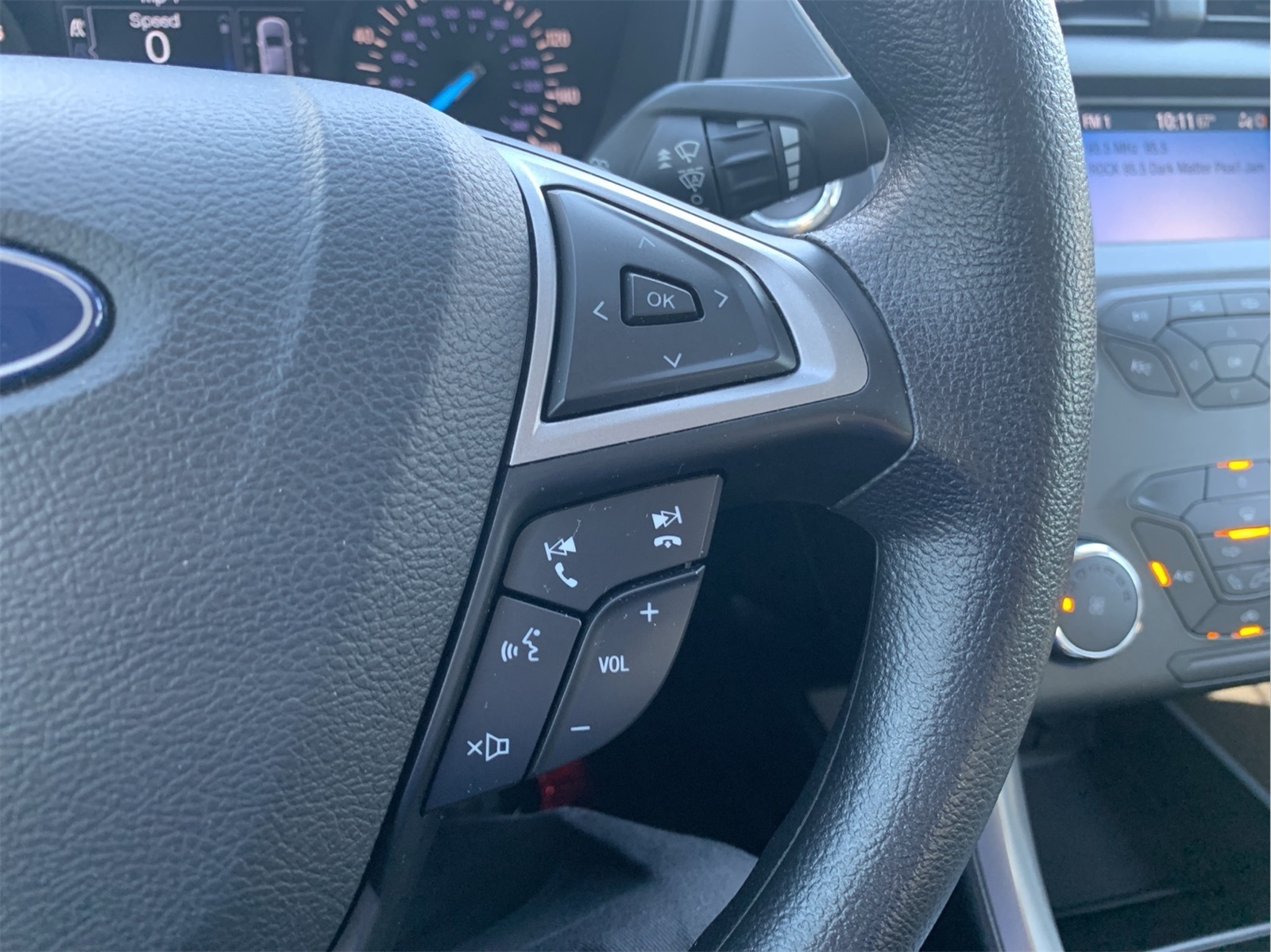 2020 Ford Fusion S photo 16