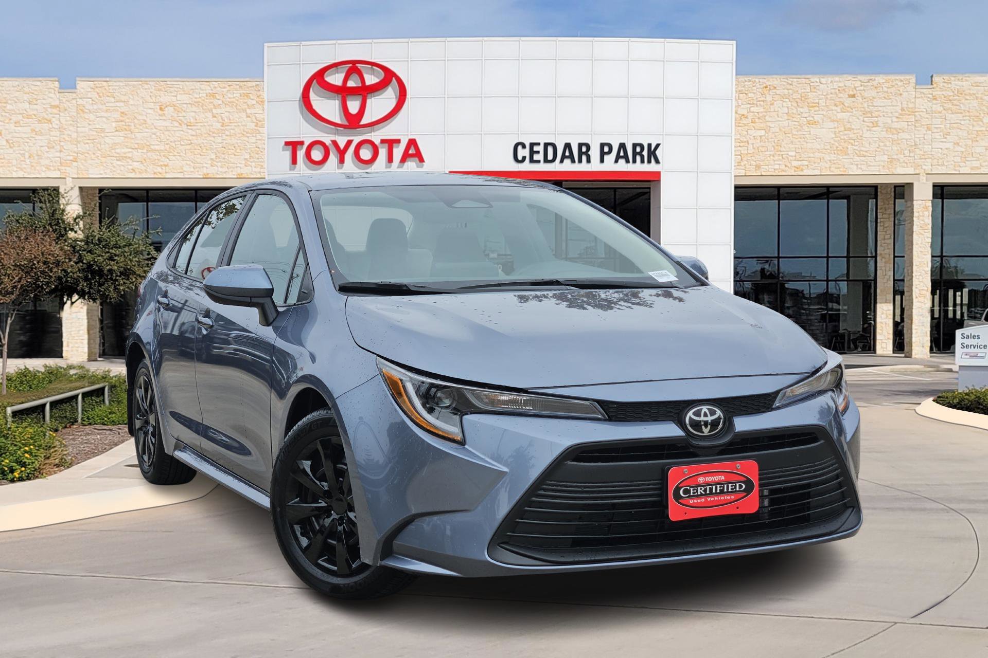 2025 Toyota Corolla LE's photo