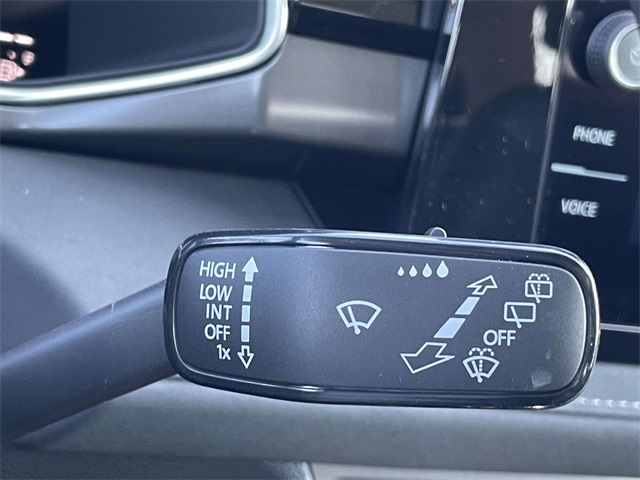 2025 Volkswagen Taos SE photo 24