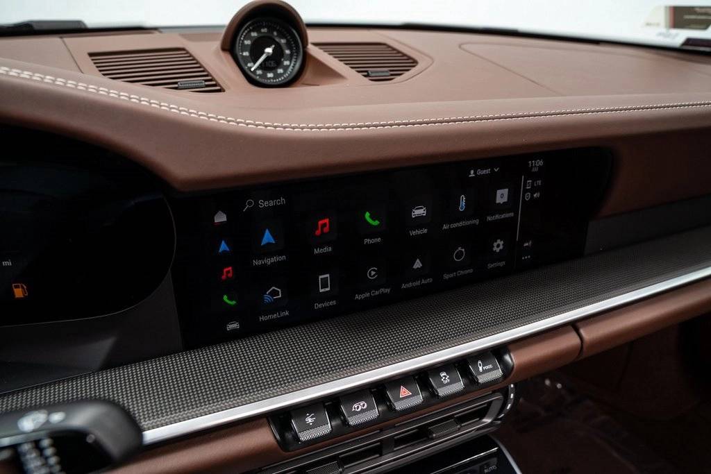 2024 Porsche 911 4S Targa 4 GTS photo 18