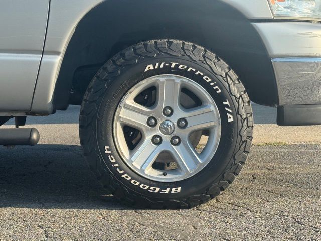 2007 Dodge Ram SLT photo 3