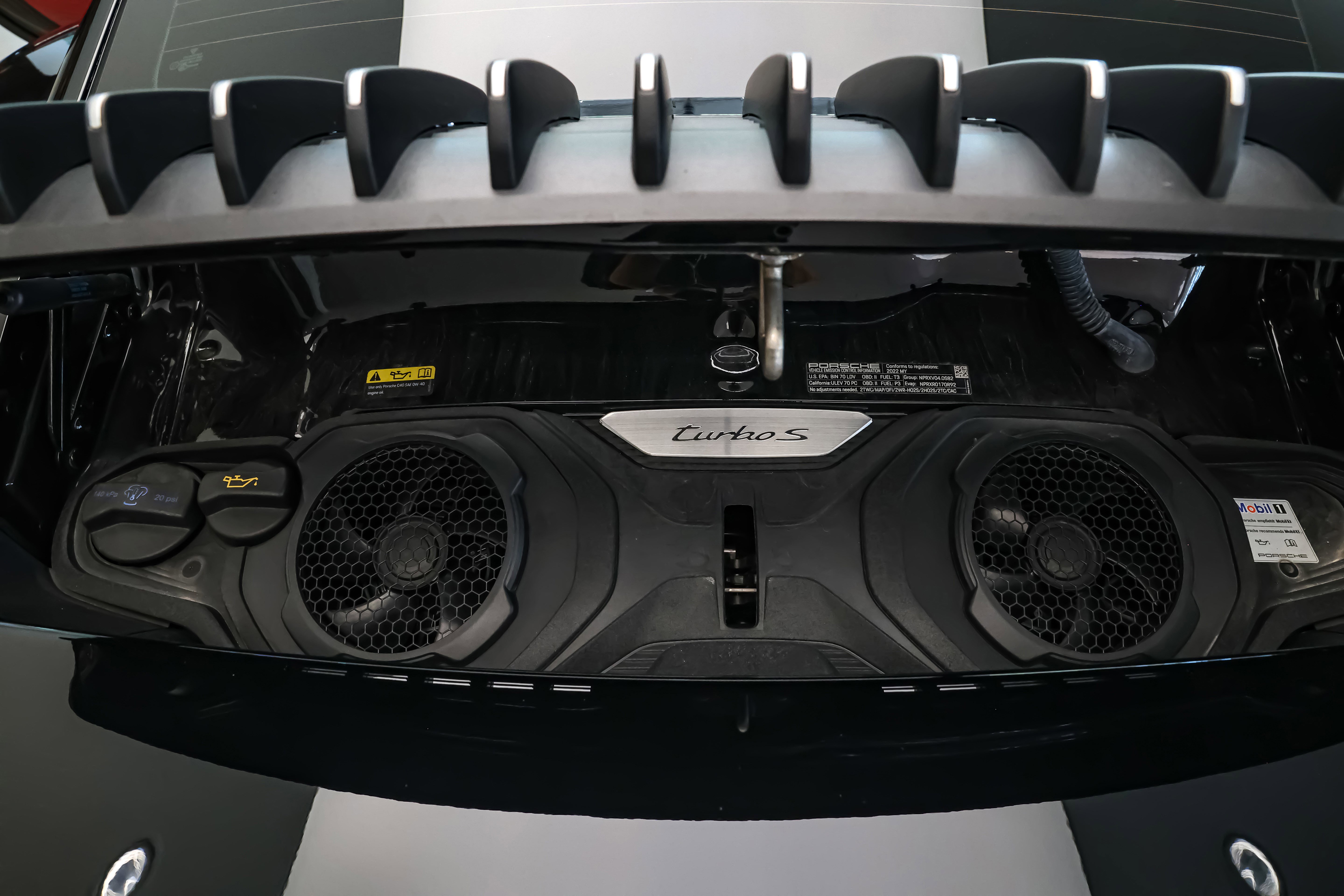 2022 Porsche 911 Turbo S photo 15