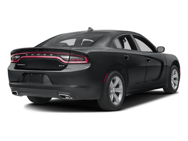 2017 Dodge Charger SXT photo 4