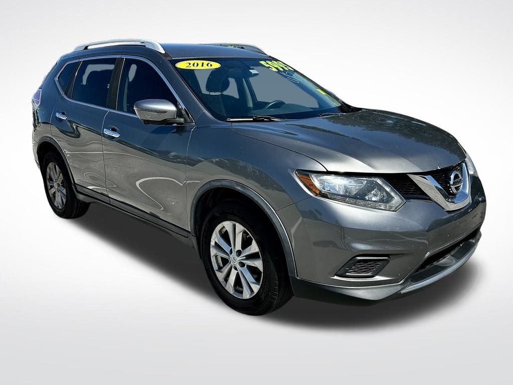 Used 2016 Nissan Rogue SV with VIN JN8AT2MTXGW014365 for sale in Fort Pierce, FL