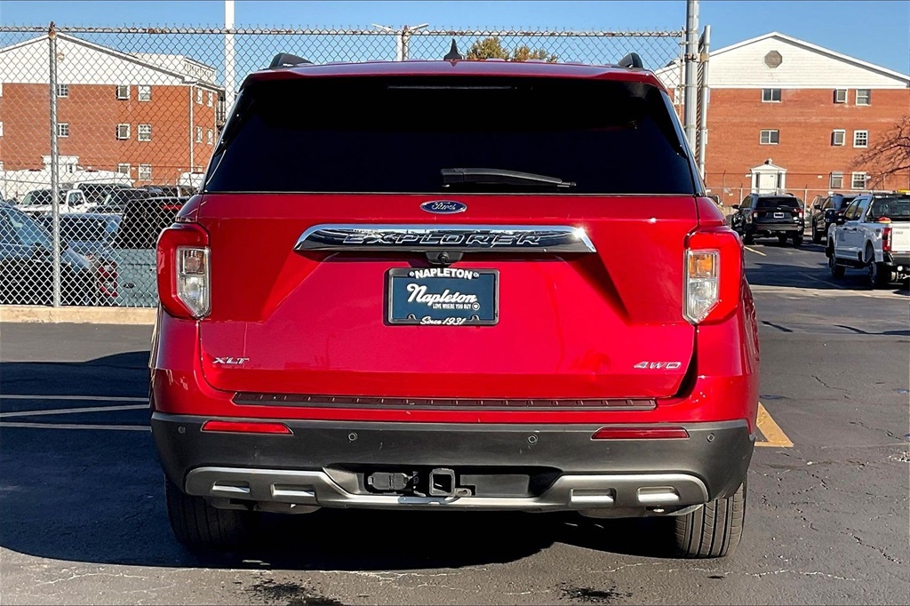 2021 Ford Explorer XLT photo 3