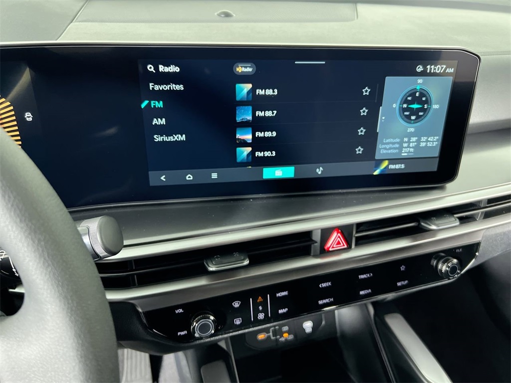 2026 Kia Sorento LX photo 23