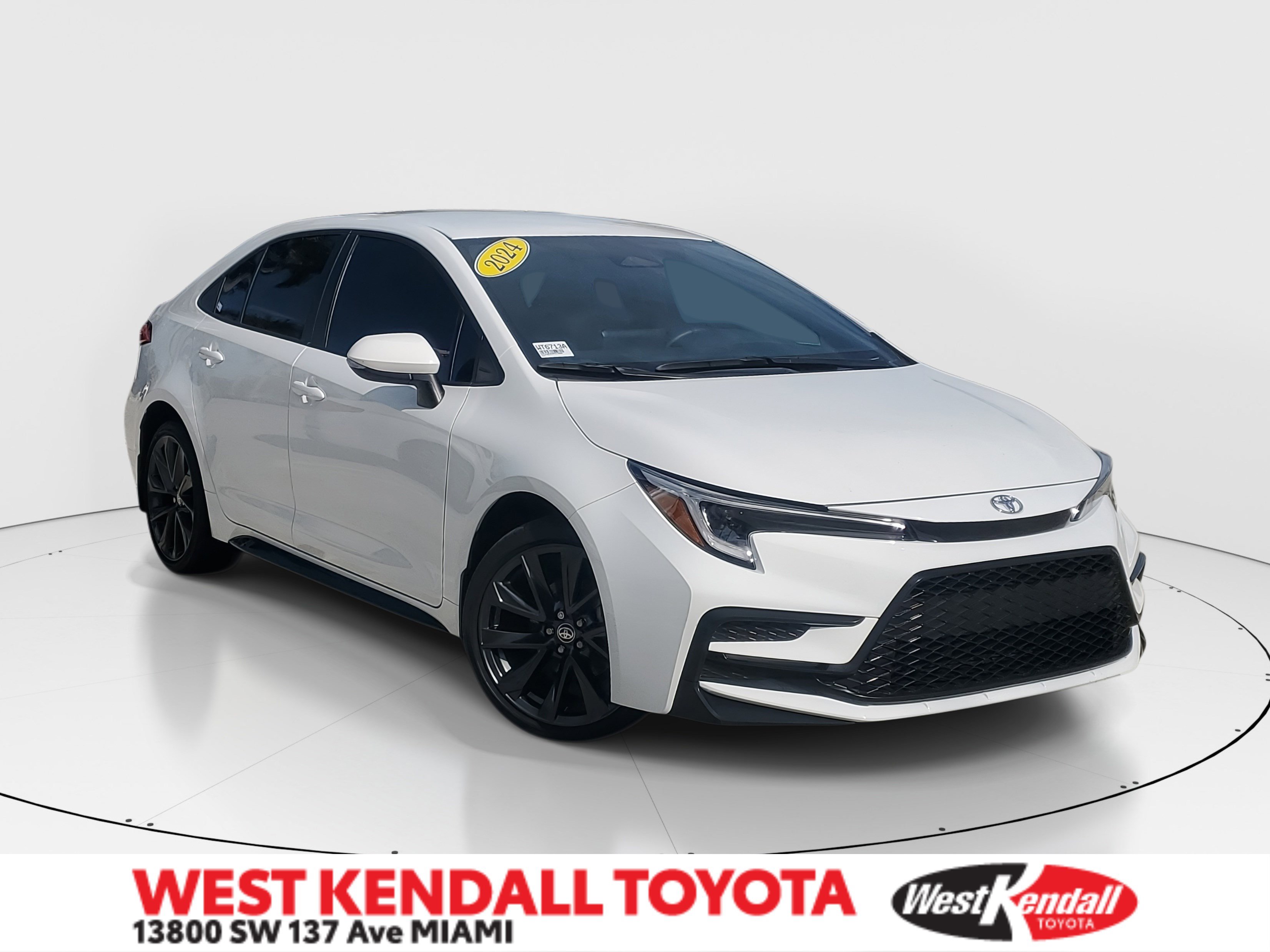 2024 Toyota Corolla SE's photo