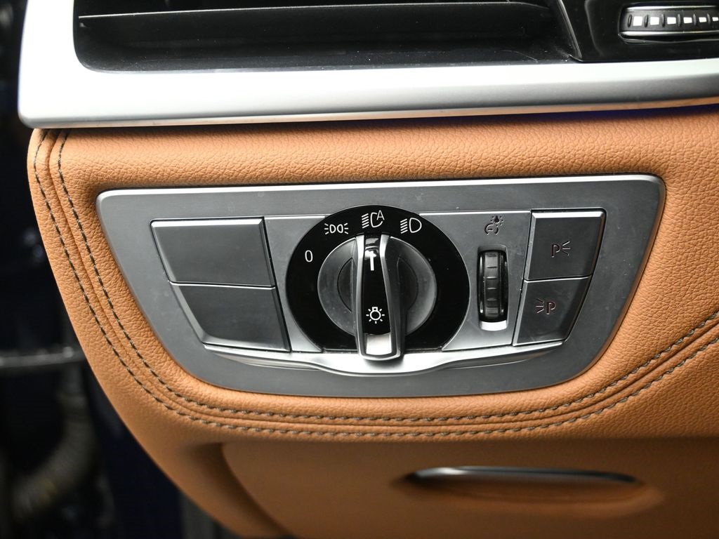 2022 BMW 750LI - Image 18