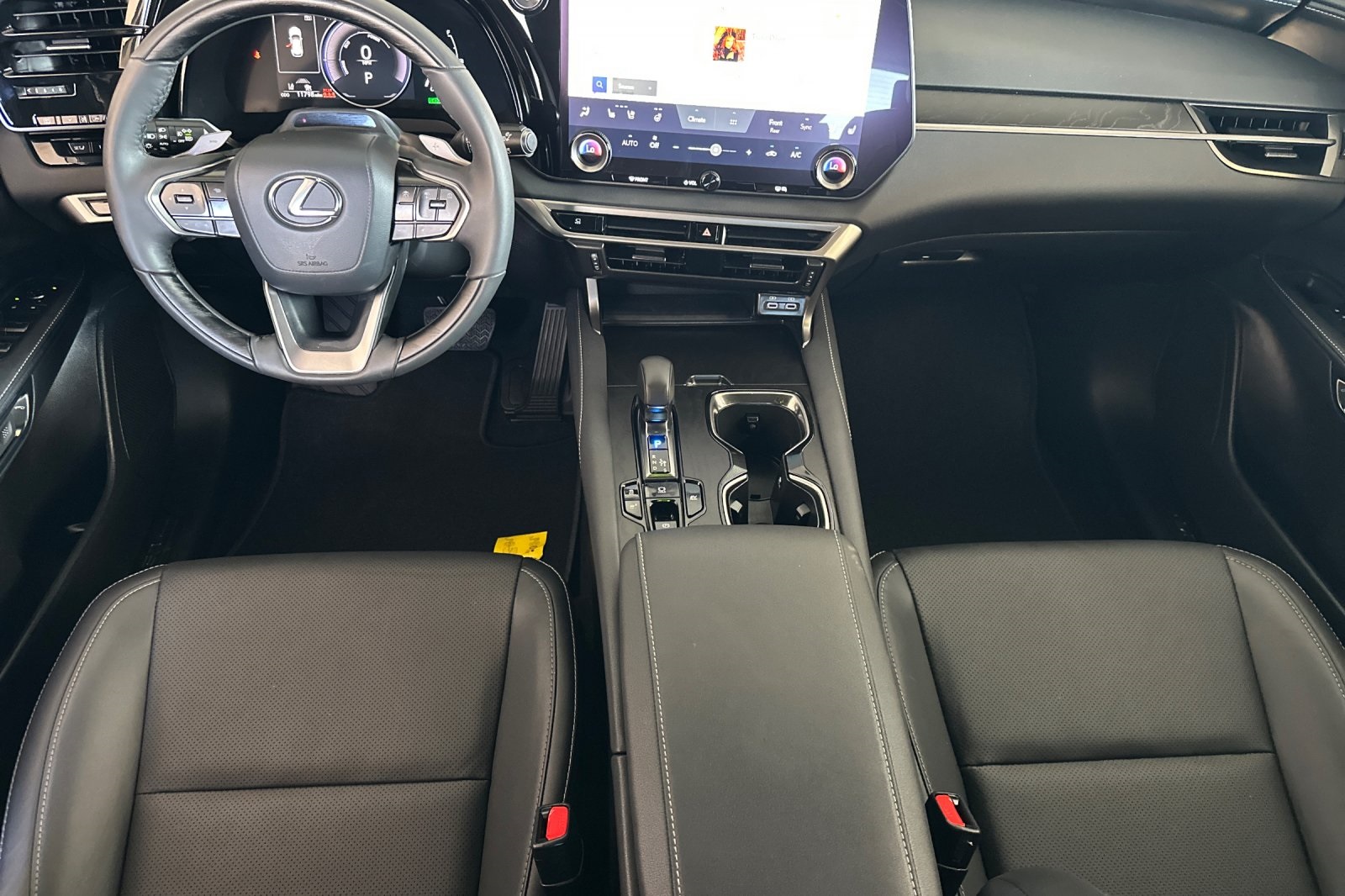2024 Lexus RX 350h AWD photo 7