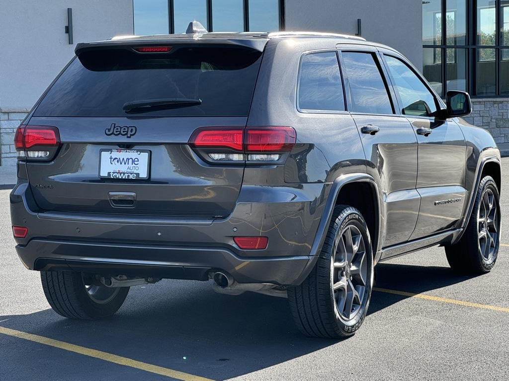 2021 Jeep Grand Cherokee Anniversary Edition photo 21