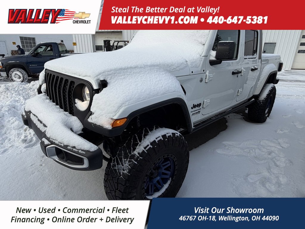 2021 Jeep Gladiator Sport S's photo