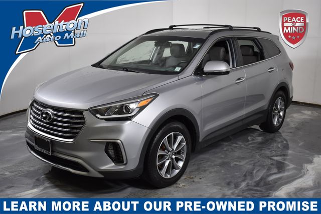 2017 Hyundai Santa Fe SE's photo