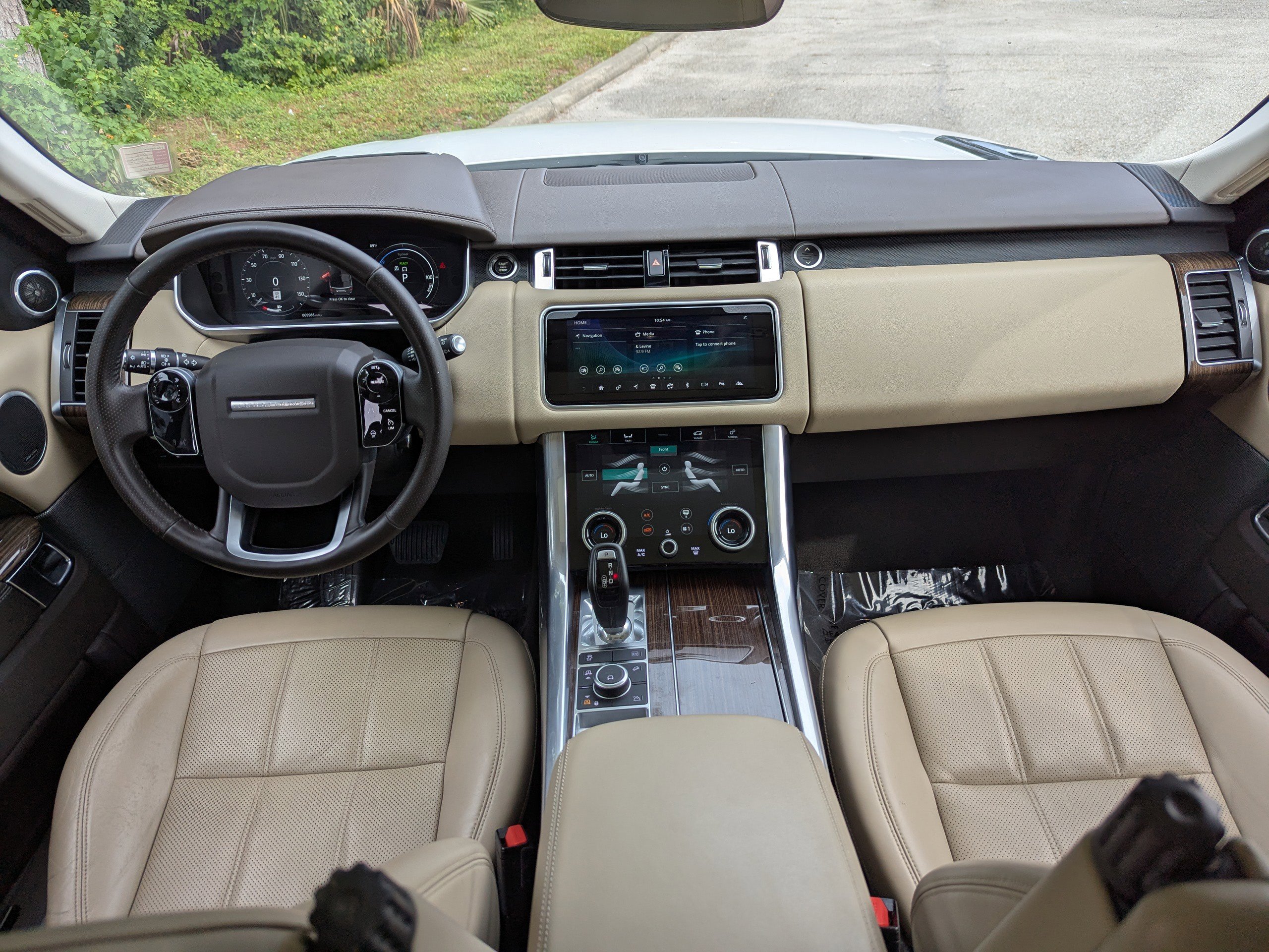 2020 Land Rover Range Rover Sport HSE photo 9