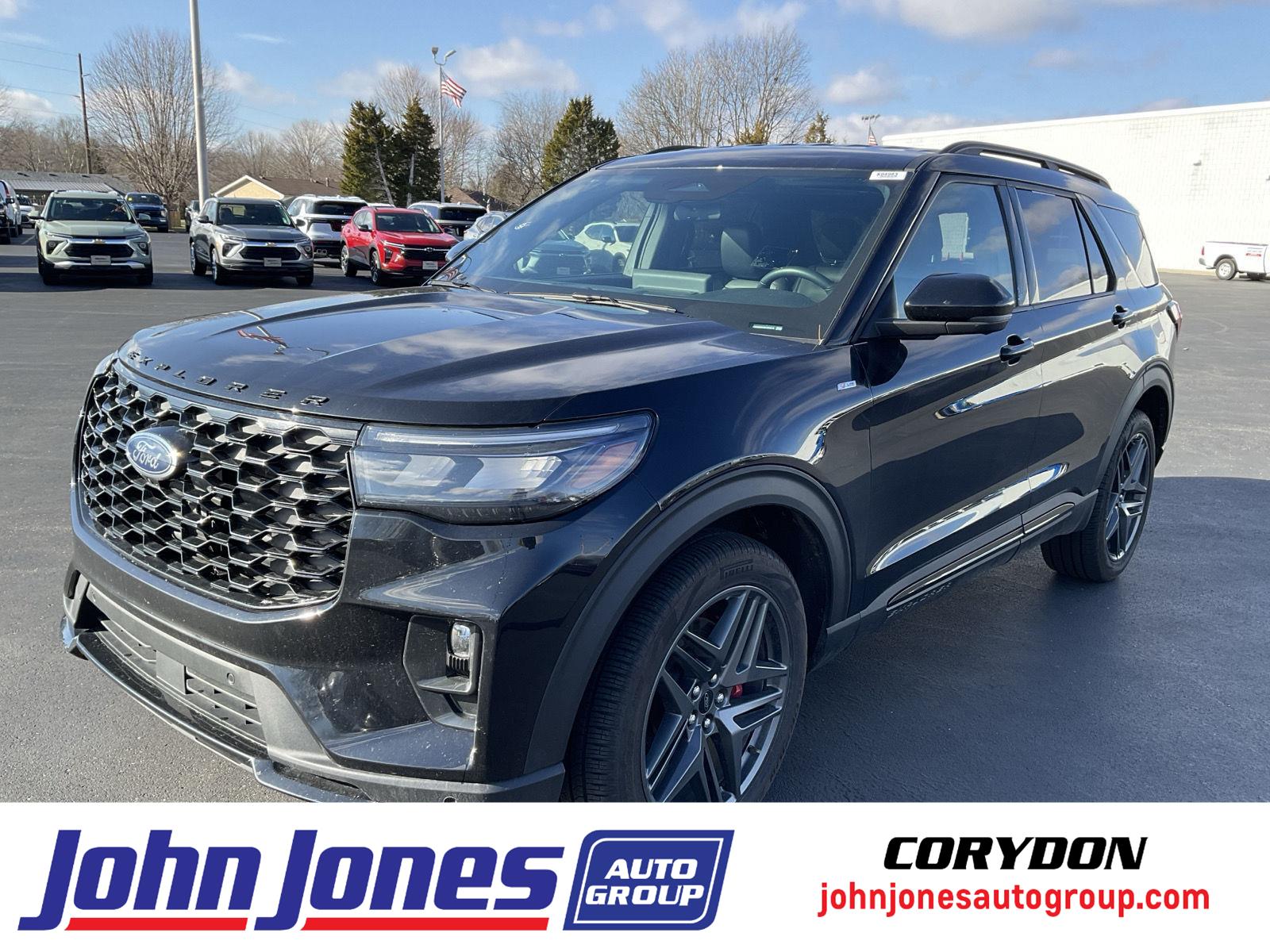 2025 Ford Explorer ST-LINE's photo