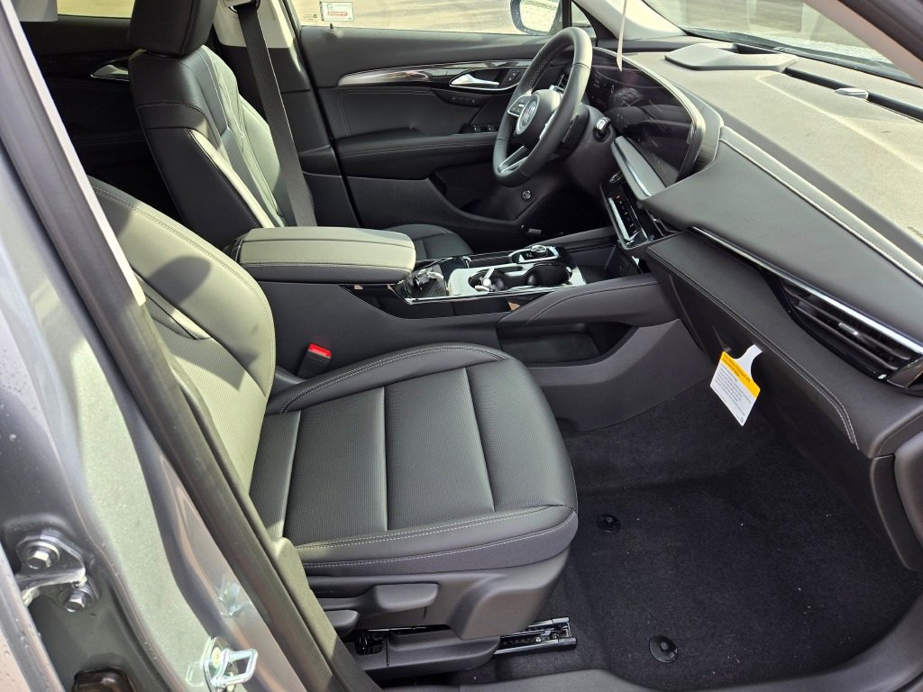 2025 Buick Envision Preferred photo 4