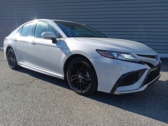 2024 Toyota Camry XSE's photo