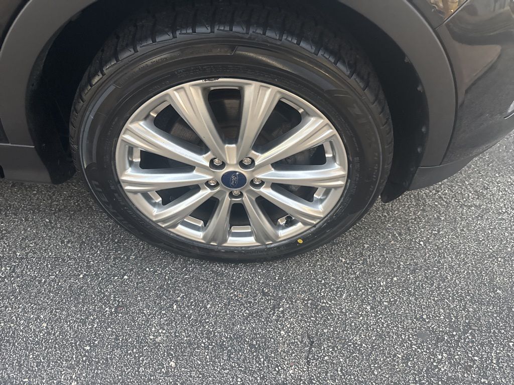 2017 Ford Escape Titanium photo 3