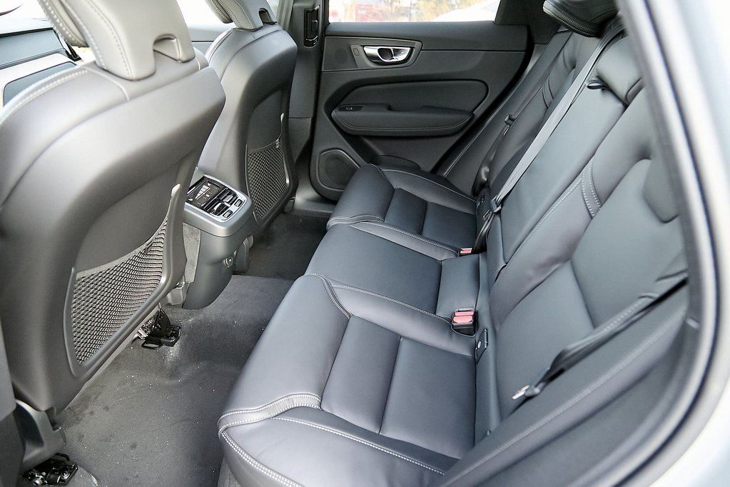 2026 VOLVO XC60 - Image 21