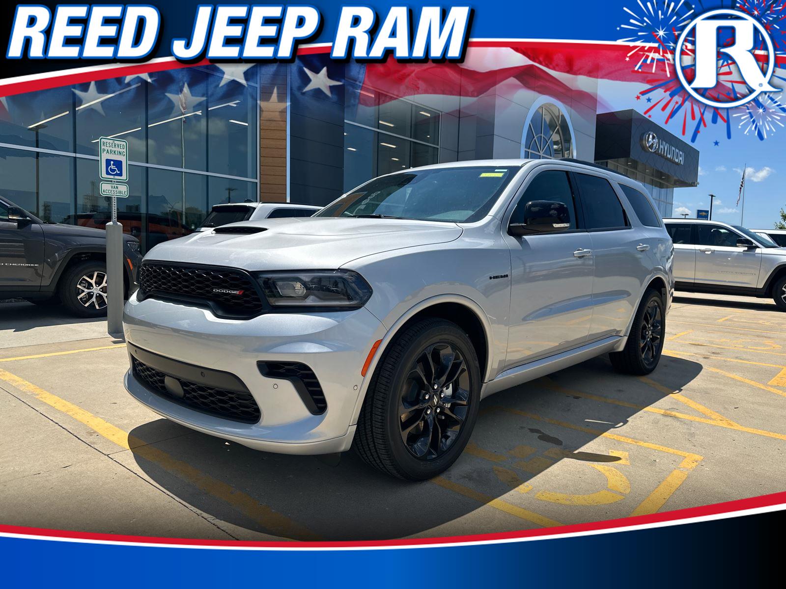 2025 Dodge Durango R/T Plus photo 2
