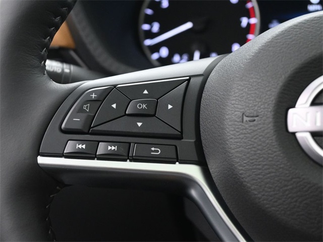 2025 Nissan Sentra SV photo 2