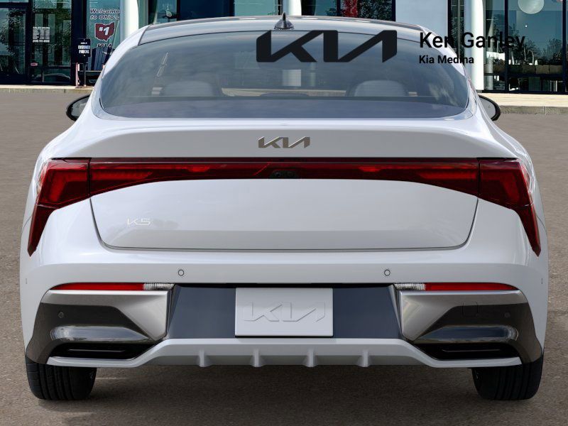2025 Kia K5 EX photo 12